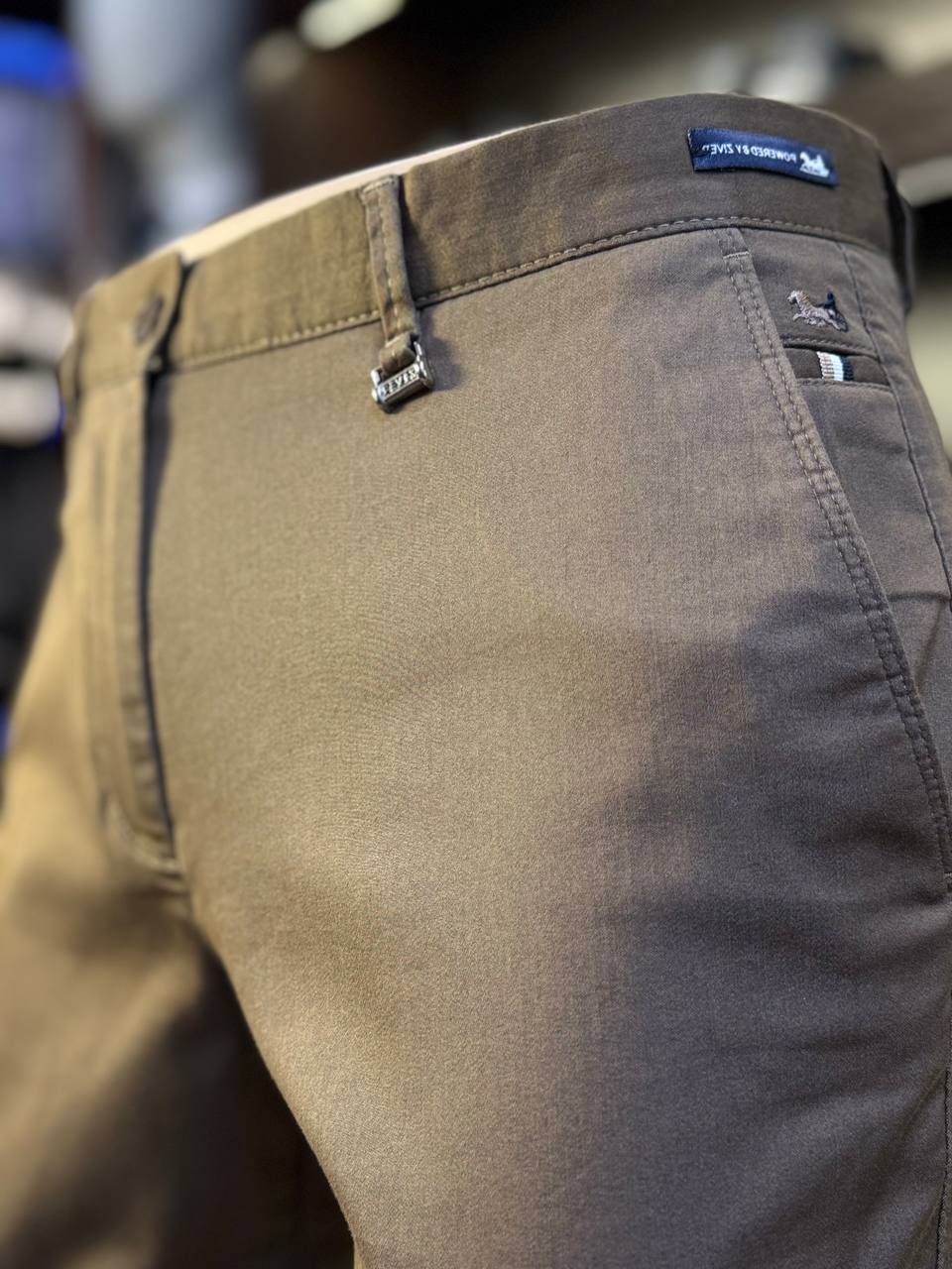 Брюки slim fit 760
