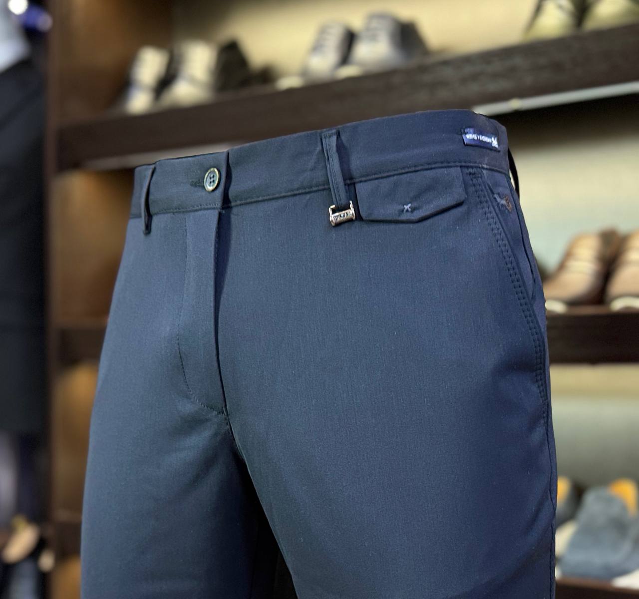 Брюки slim fit 762