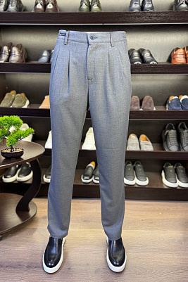 Брюки с защипами regular fit743
